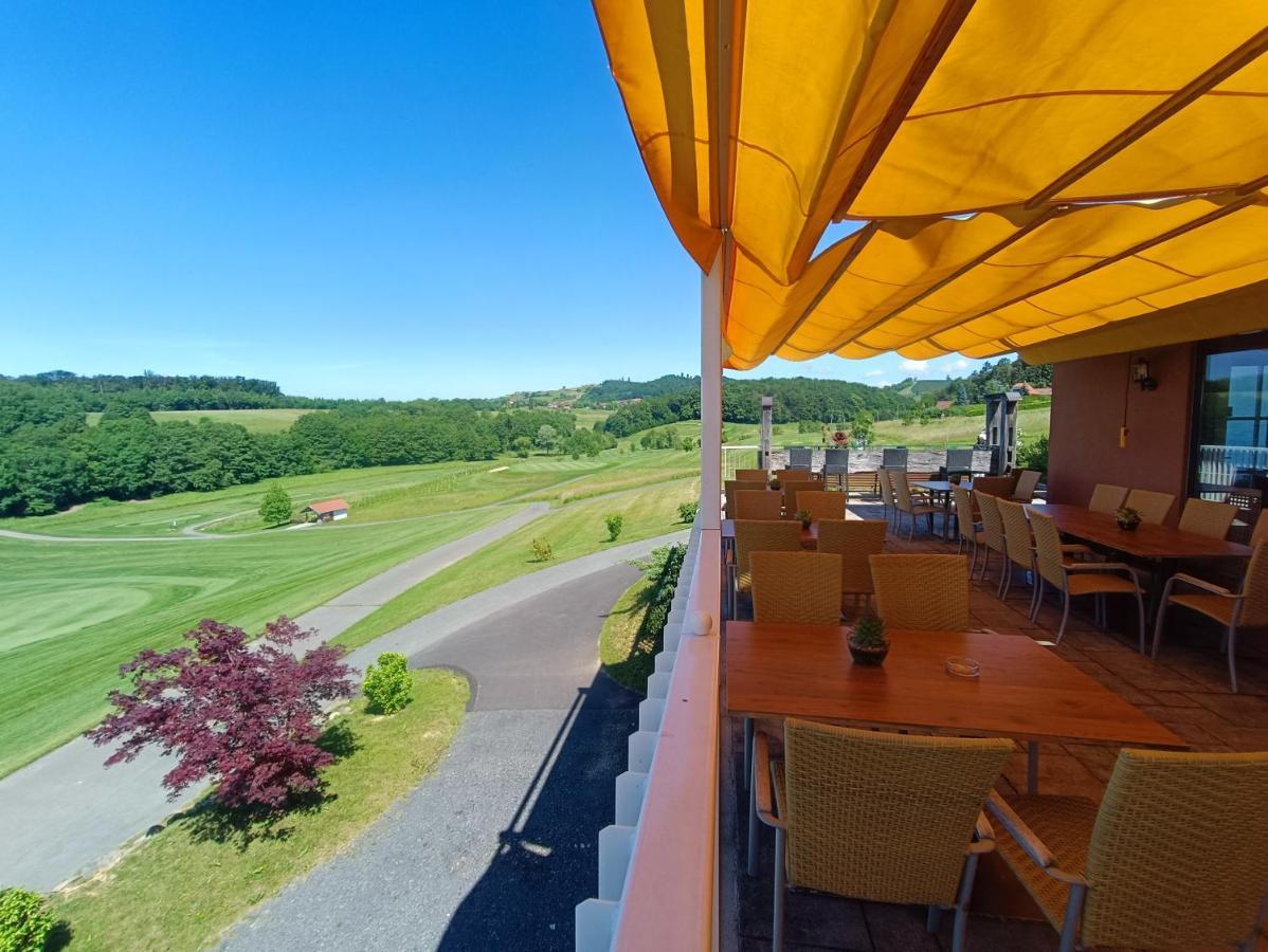 Golf Resort Kloech Exteriör bild