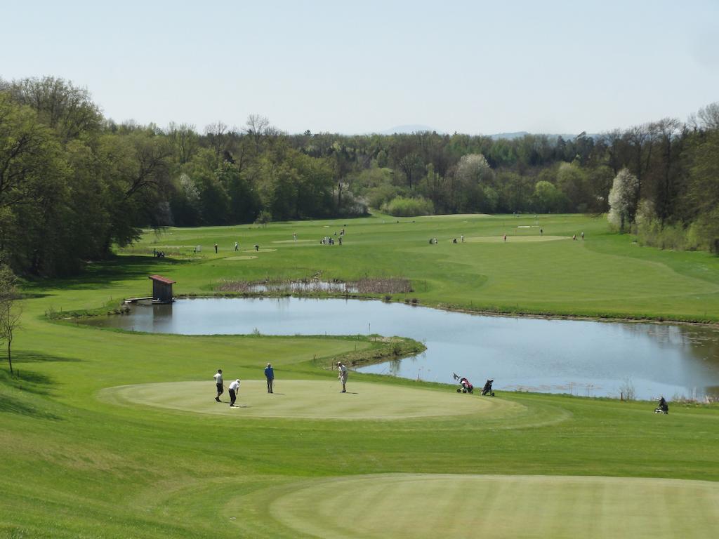 Golf Resort Kloech Exteriör bild